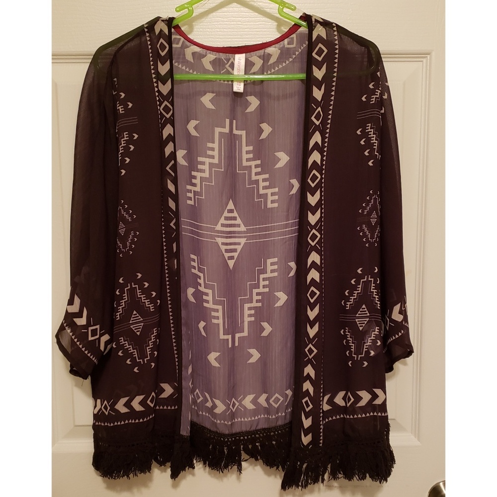 Black and white sheer kimono shawl